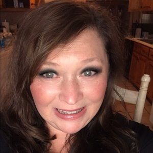 Meet your Posher, Lyndie